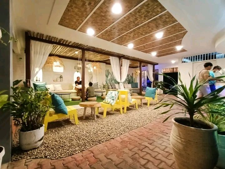 CoMa Seaside Cafe Bistro